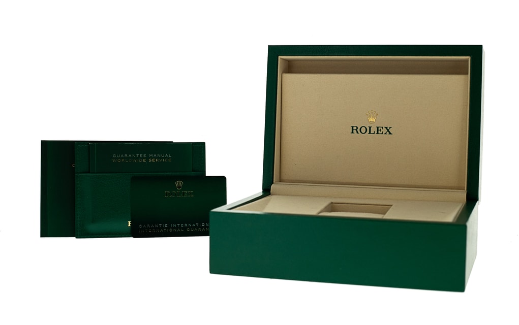 Rolex Oyster Perpetual 126000 Image 4